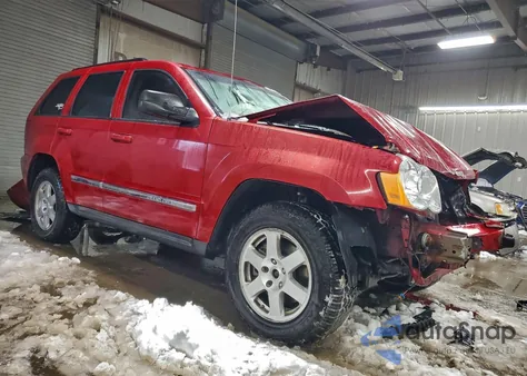 2010 Jeep Grand Cherokee Laredo z USA, uszkodzony, nr VIN 1J4PR4GK3AC107671